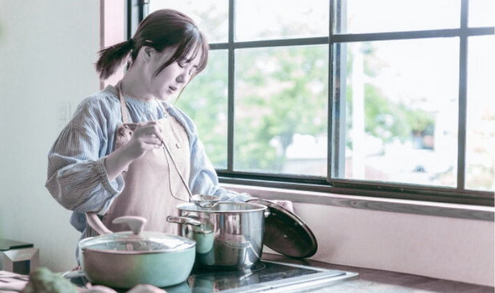 共働きで疲れた…夕方になると心がざわつく夕飯がラクになる考え方